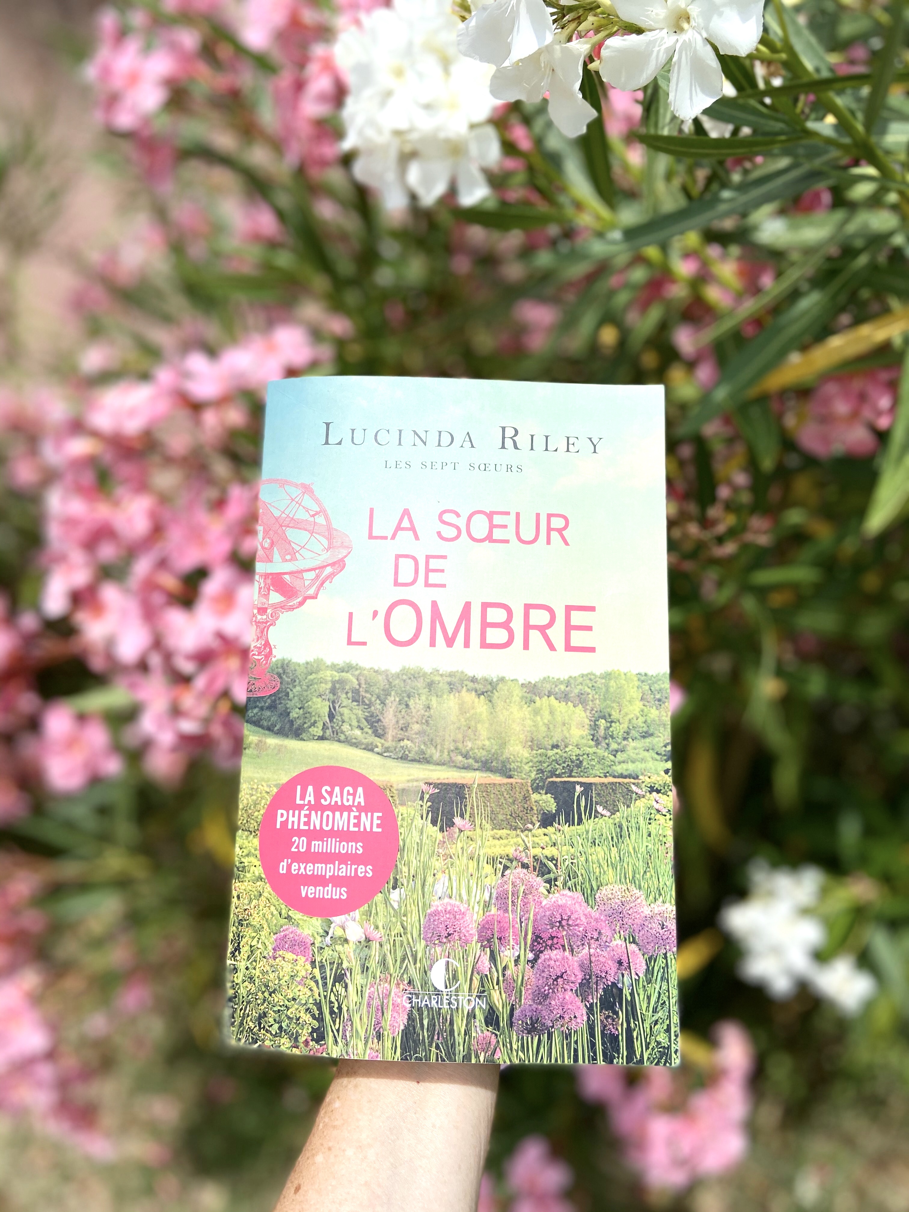 la-soeur-de-l-ombre-lucinda-riley-roman-evasion-saga-sept-soeurs-editions-charleston