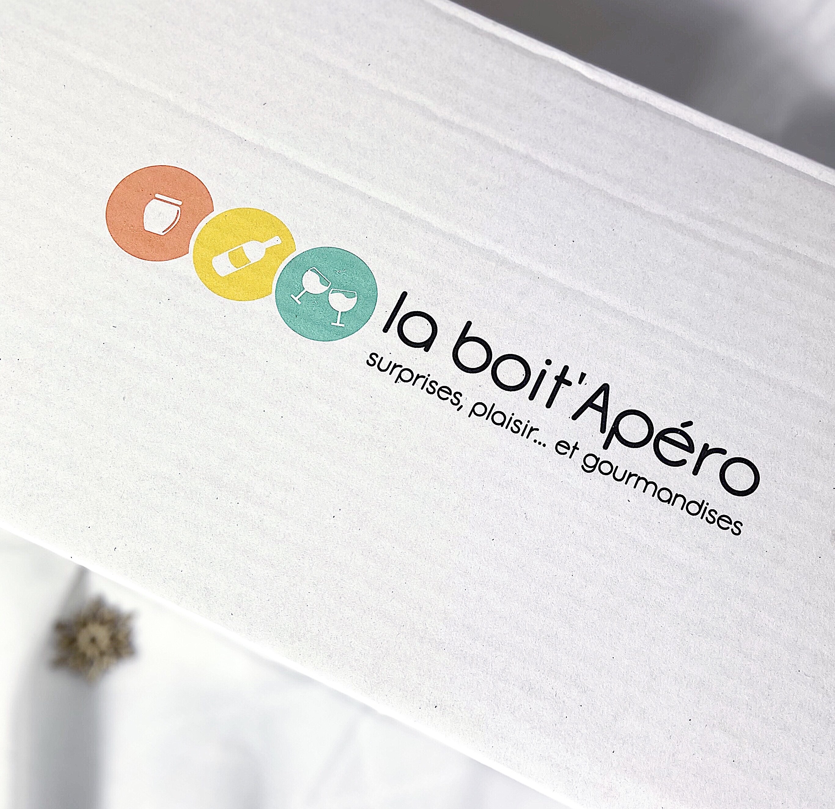 la-boit-apero-box-abonnement-cadeau-aperitif-food-