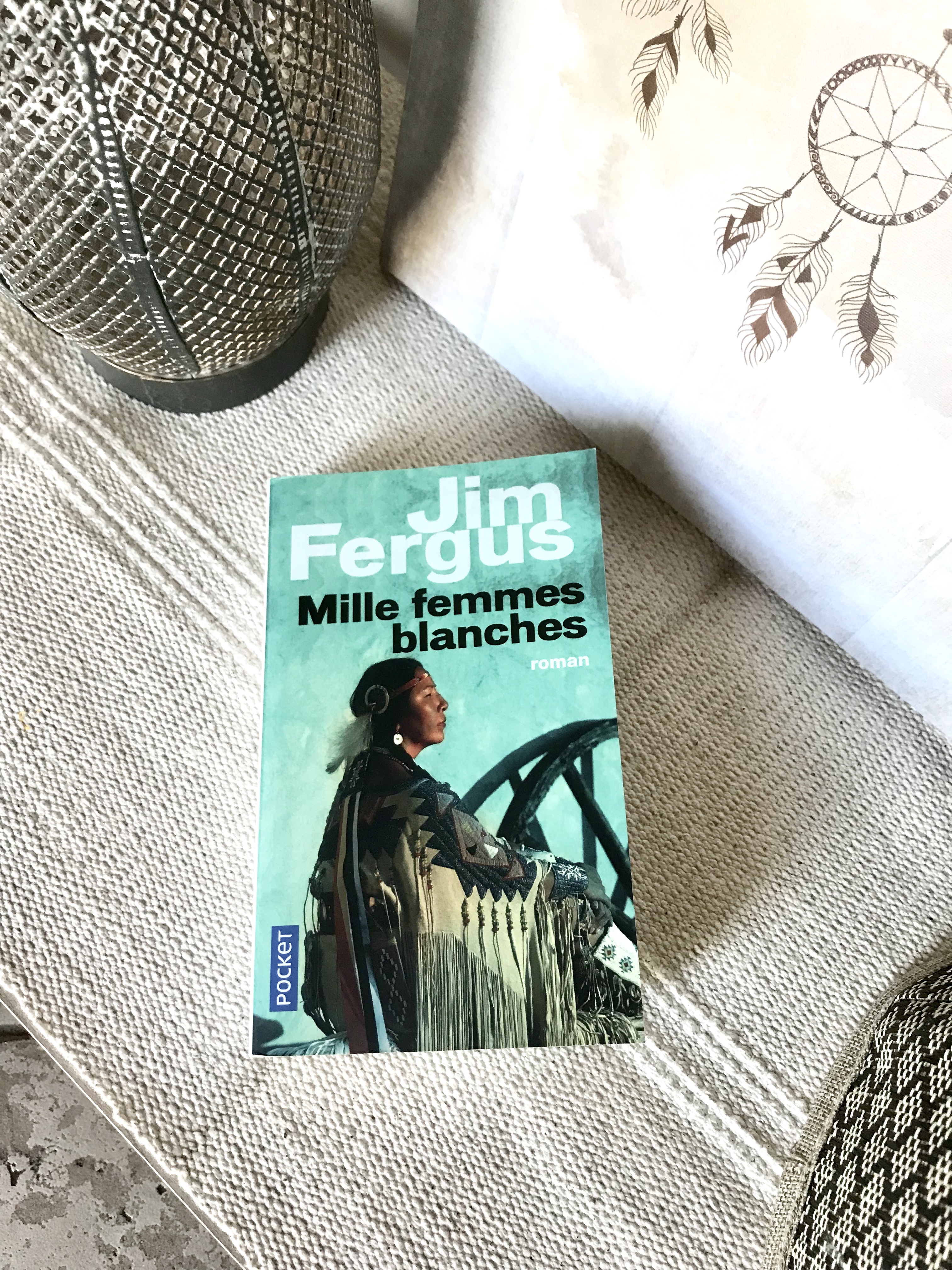 Mille Femmes Blanches De Jim Fergus Hellobeautymag