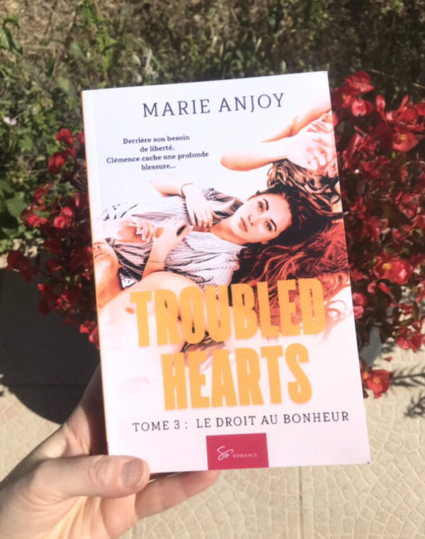 Troubled-hearts-marie-anjoy-roman-
